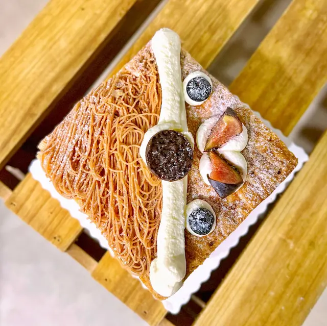 give me 2 伯爵茶無花果&法式粟子