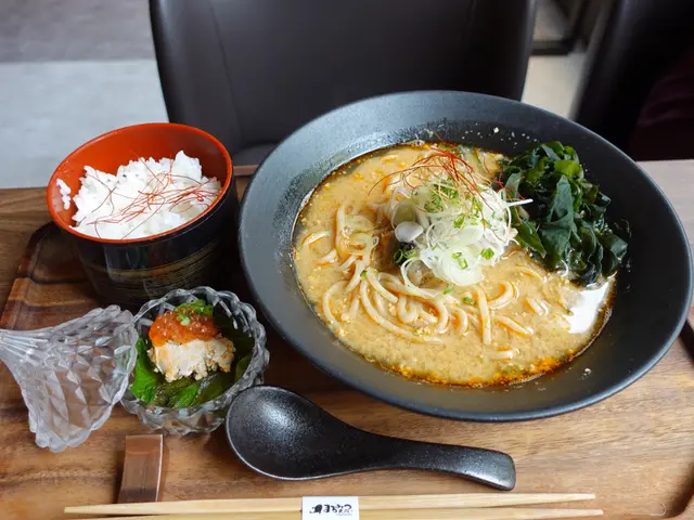 鮟鱇魚肝湯拉麵