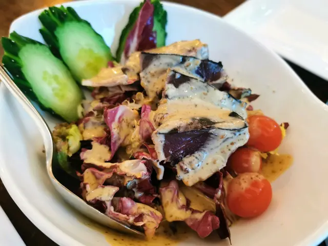 炭燒鰹魚野菜沙律