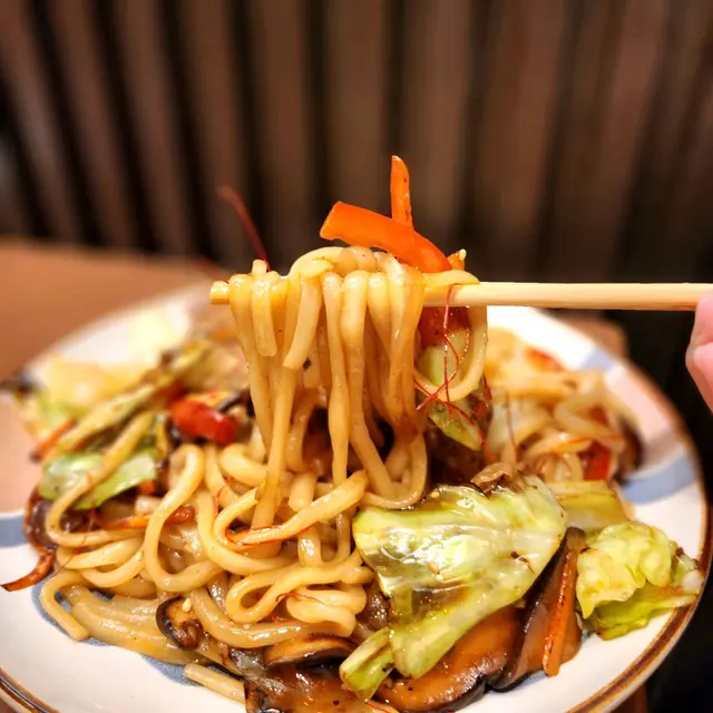 辣炒牛肉烏冬