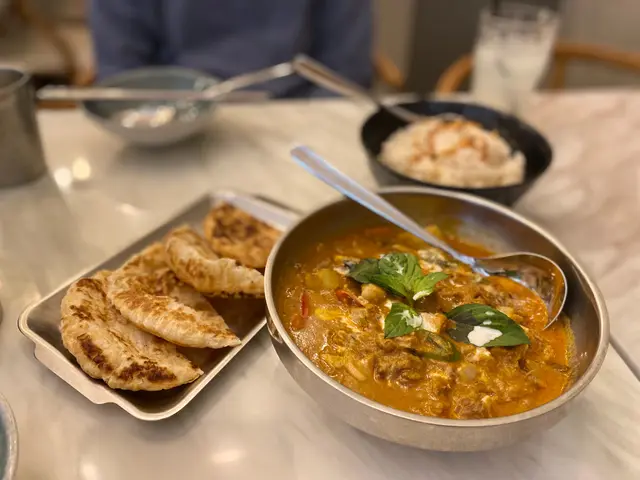 紅咖喱牛肉配珍珠米