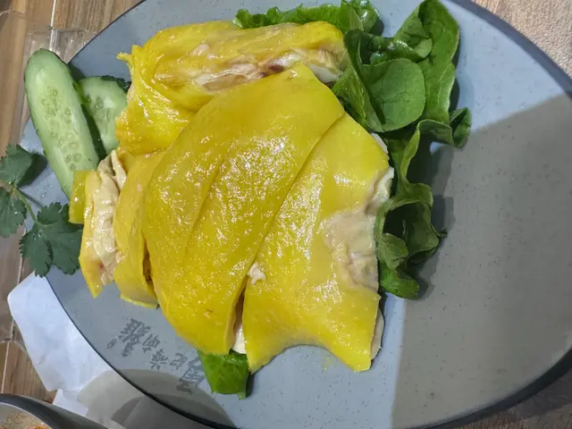 This come with laksa , they have shrimp option.