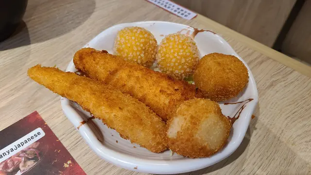 椰汁流心球,貓生王榴槤炸彈,北海道三重芝士炸雞