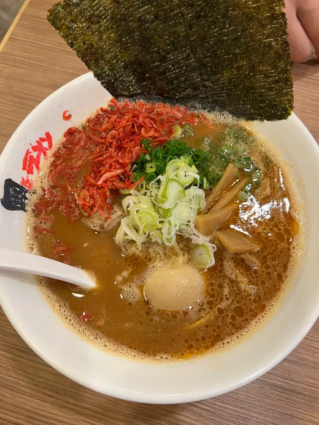 必食,湯濃,仲要好服務,同埋地方都好寬敞