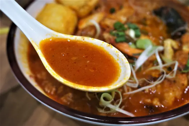 鮮茄蟹肉扎肉湯檬