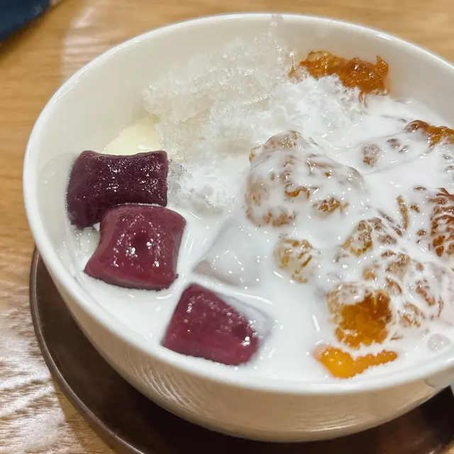 美顏牛奶浴