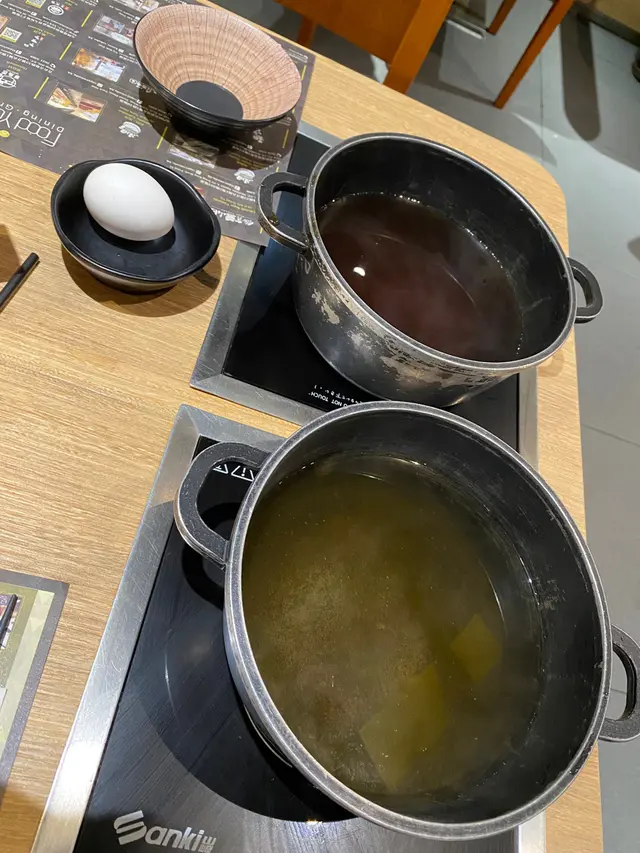 壽喜燒湯底帶甜味、昆布鰹魚清湯似關東煮湯底味!😆😆