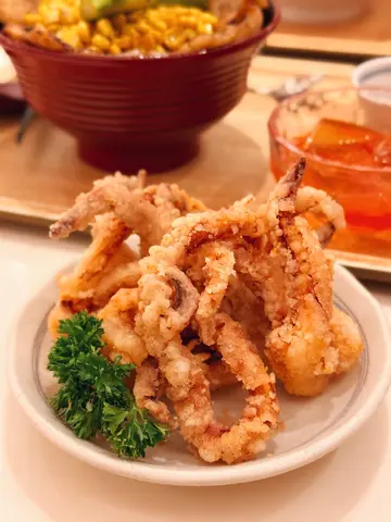 炸鱿鱼须