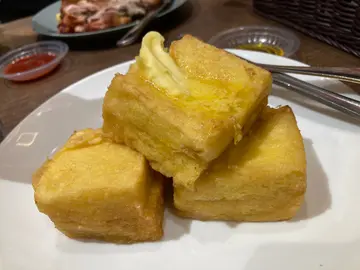 一口西多士