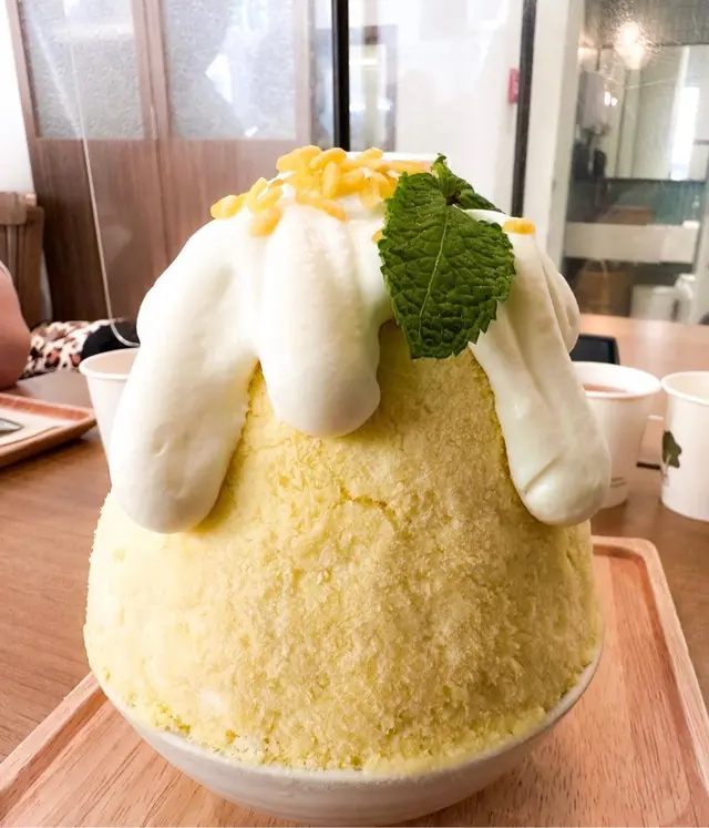 芒果糯米飯刨冰