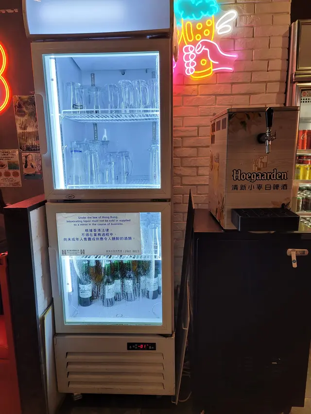 仲有 Hoegaarden 匿埋左喺入面
