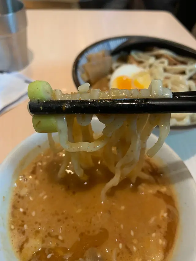 辛辣沾麵