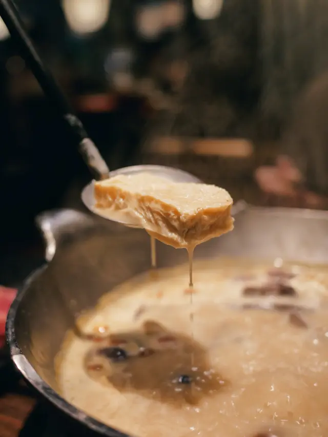 麵包豆腐白湯鍋