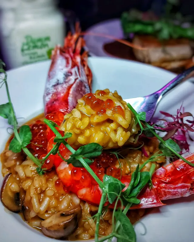 西班牙紅蝦三文魚子意大利飯