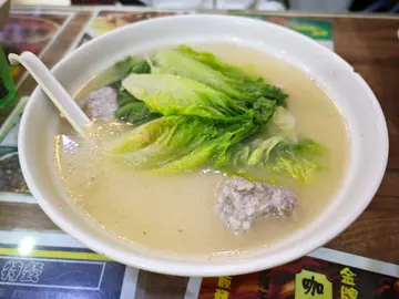 時菜魚腩湯