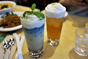 蝶豆花抹茶绵绵茶