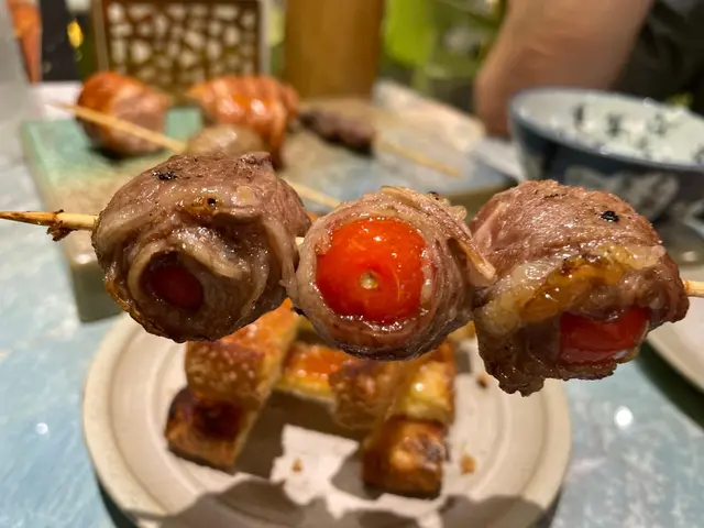 薄牛肉車厘茄卷