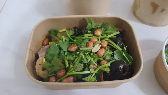 自選五餸 - 牛俐+牛展+萵筍+蓮藕片+雲耳