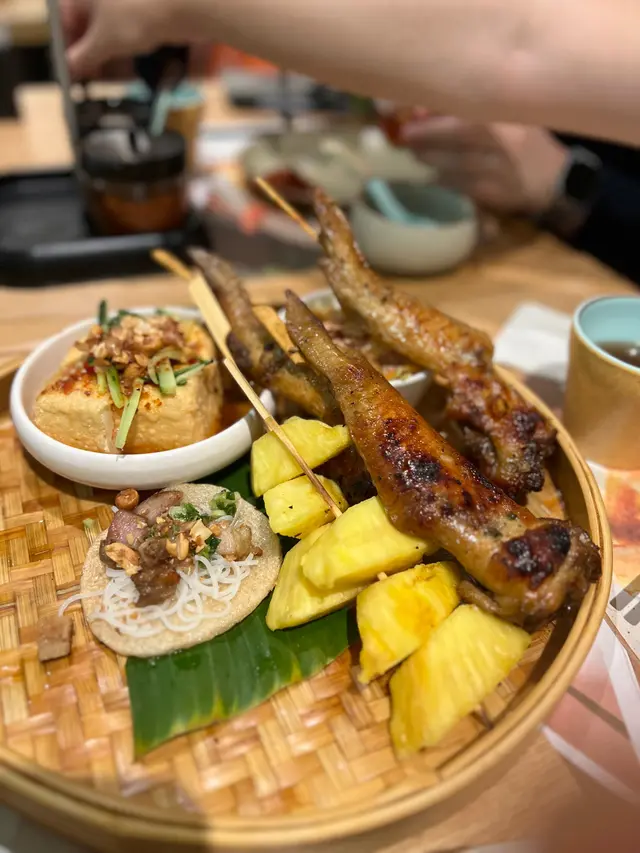 燒雞及燒大頭蝦