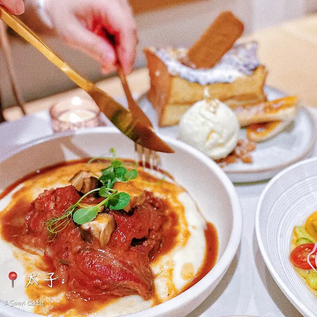 紅酒燴牛臉頰伴忌廉薯蓉