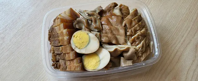 超值滷水拼盤（滷水腩肉、大腸、豬肚、雞腎、豆腐、雞蛋、紅腸）