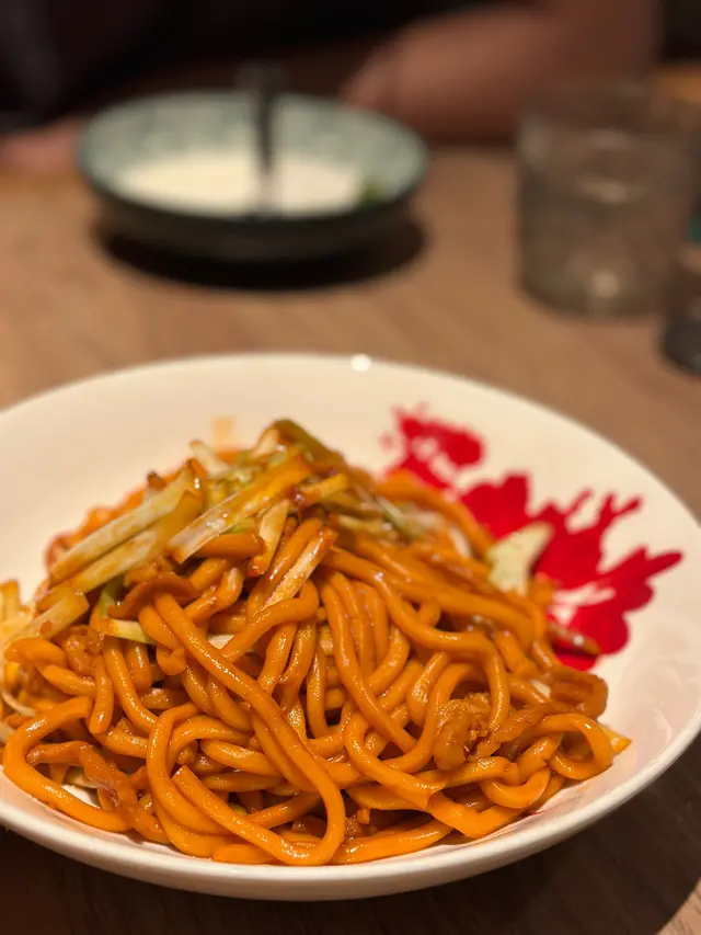 北京九黃肉絲炒拉麵