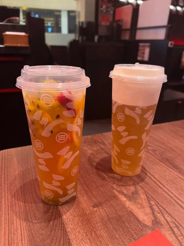 鮮水果茶,雪芝蜜桃烏龍