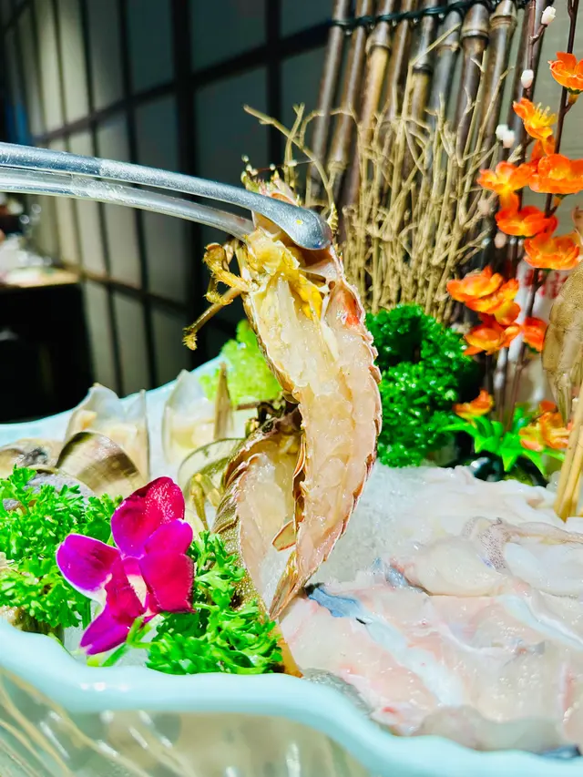 波士頓龍蝦海鮮盤