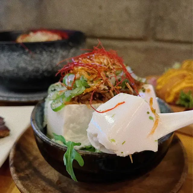 手工櫻花蝦醬拌凍豆腐