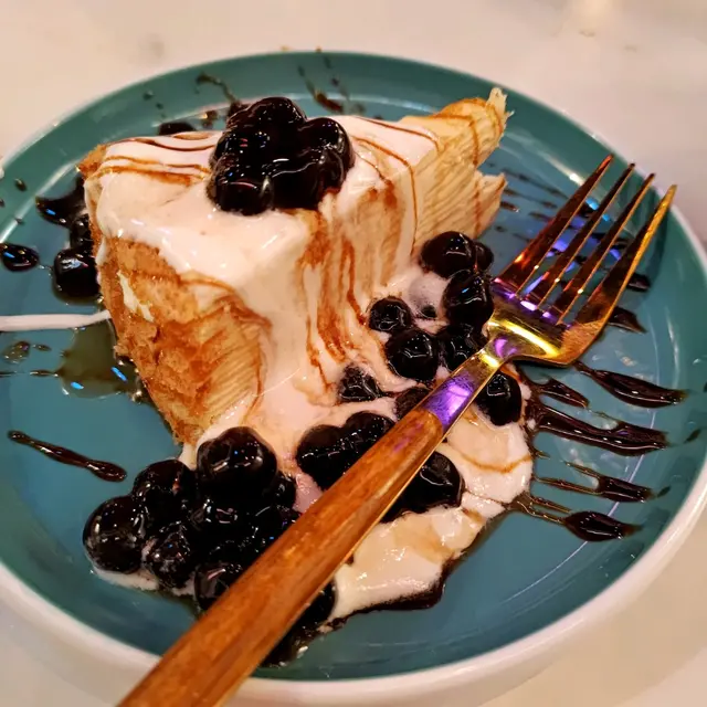 招牌珍珠奶茶奶蓋千層蛋糕