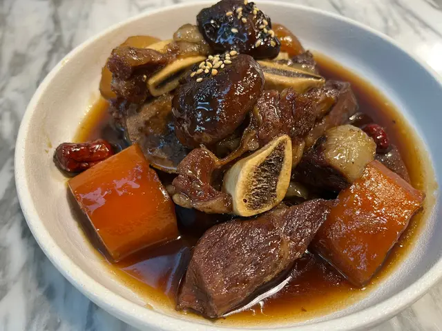 燉牛排骨