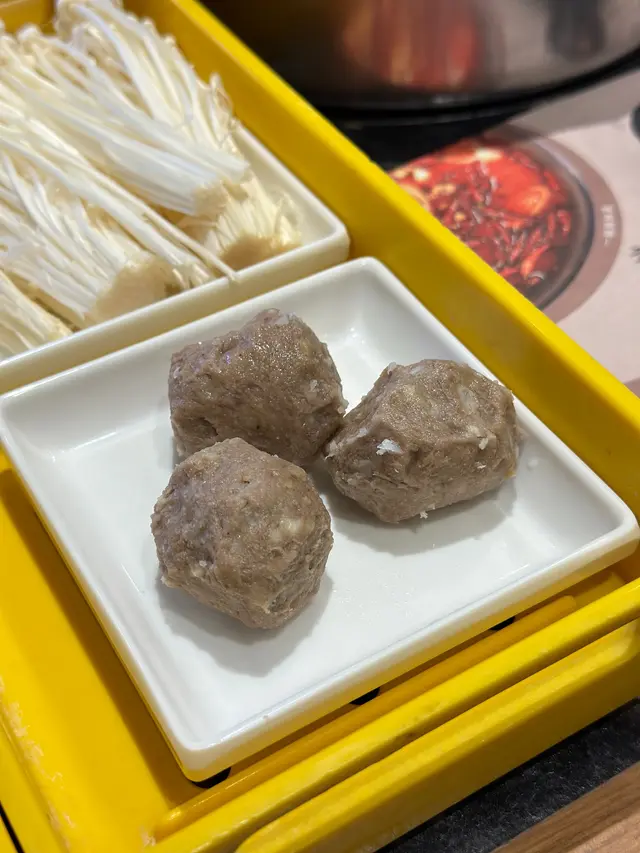 百分百濃汁爽彈牛丸