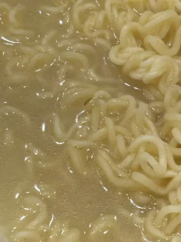 有虫瑞士鸡翼公仔面