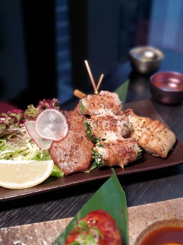 厚燒牛舌芯、芫荽日本豚肉卷、燒白鱔