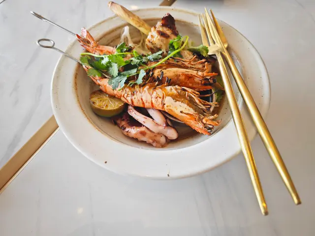 迷你炭烤串燒拼配泰式醬汁