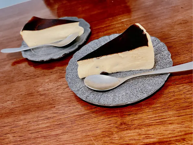 Rum  raisin  burnt  cheesecake