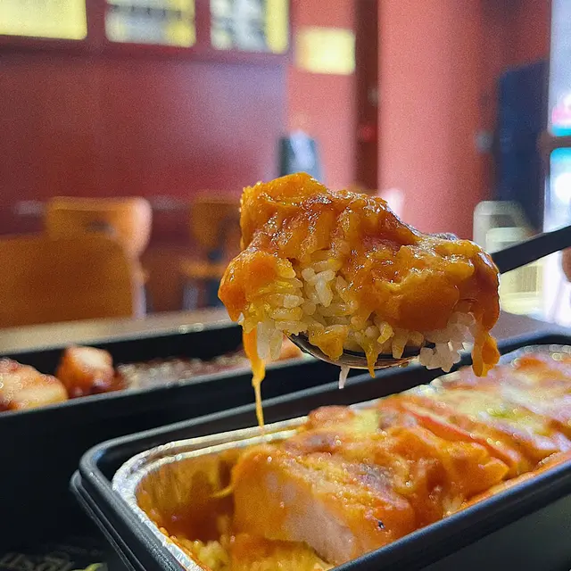 Agent Red 芝士蘋果焗豬扒飯