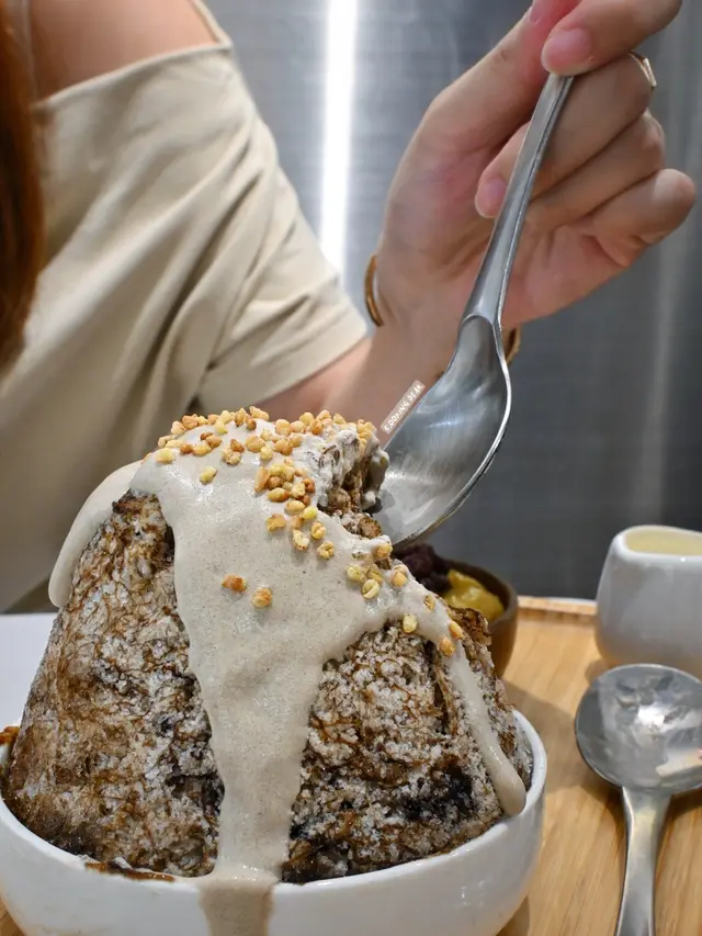 焙茶奶蓋雪花盛盤