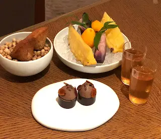 Petit fours