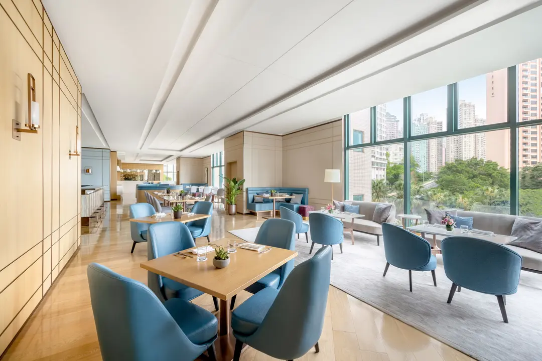 café bar on 8