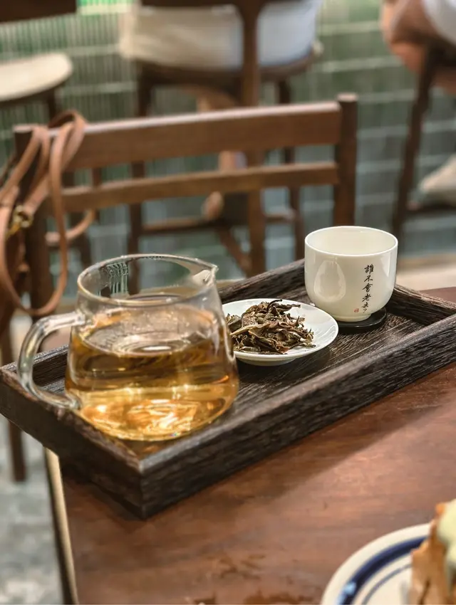 手沖精品茶·月光白茶