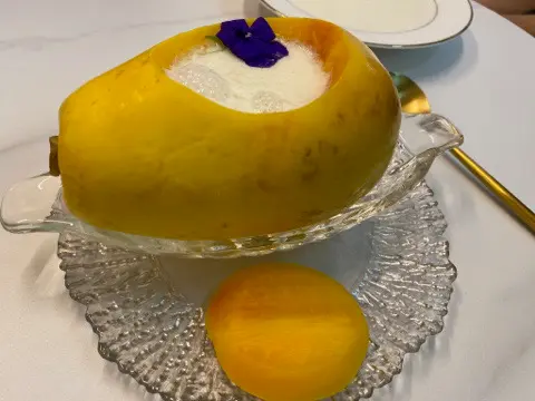 杏汁燉原個木瓜