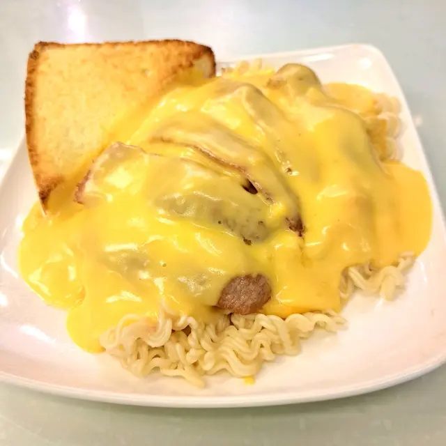 芝士豬頸肉撈一丁