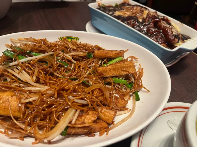 鼓油王素雞炒麵