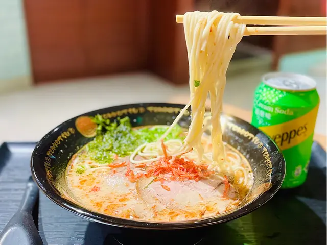 豚骨湯櫻花蝦拉麵