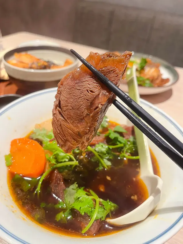 Tea wood 紅燒牛肉麵 