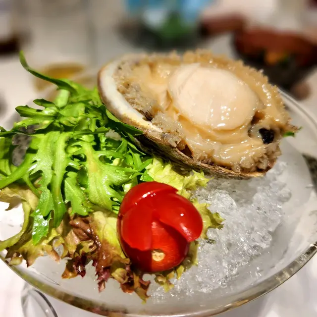 冰鎮清酒煮南非五頭鮑魚