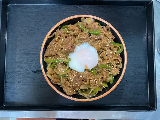 玉子築前煮牛肉丼