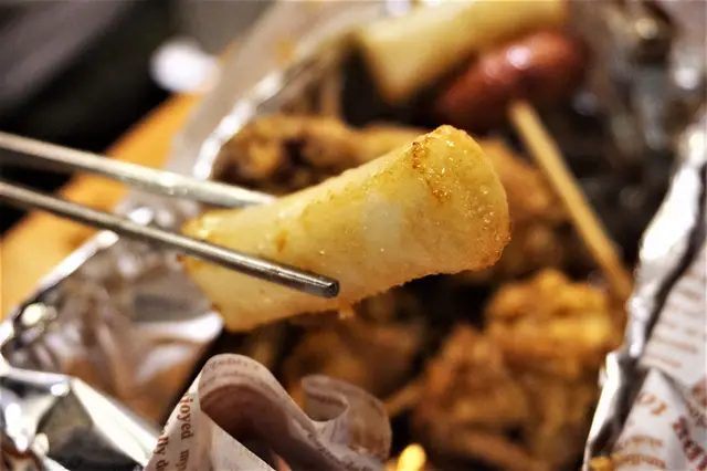 蒜香醬油炸雞+香腸年糕串