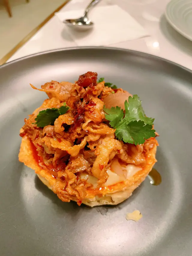 有點辣，有老乾媽醬味道亦有肉批的味道，互相配合，有特色